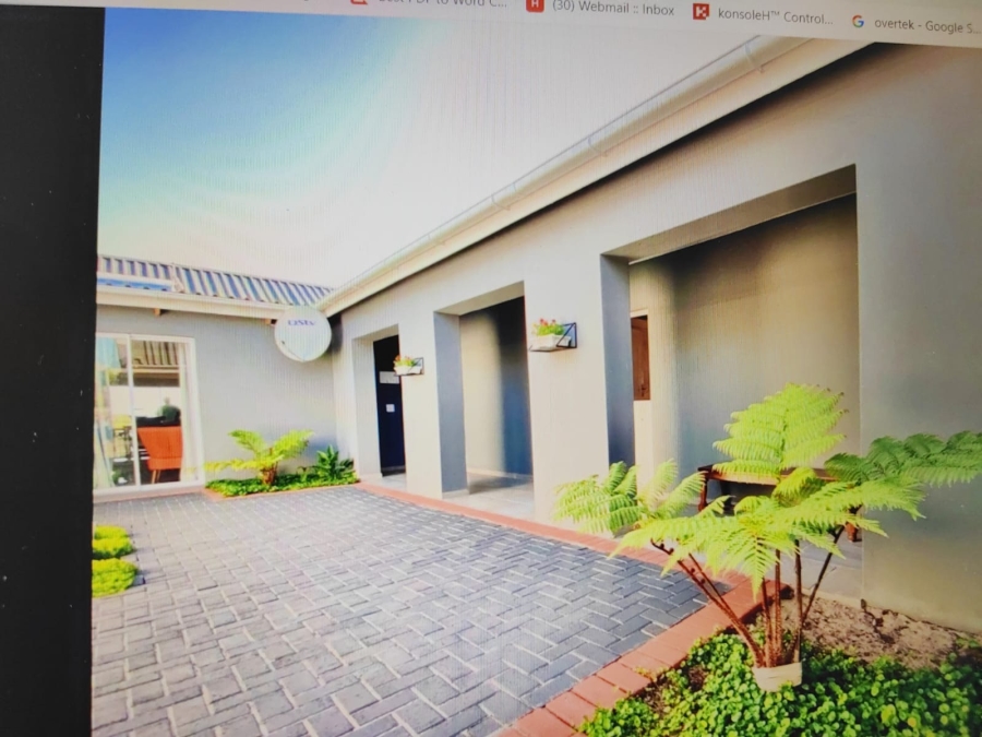 5 Bedroom Property for Sale in Pearly Beach Western Cape